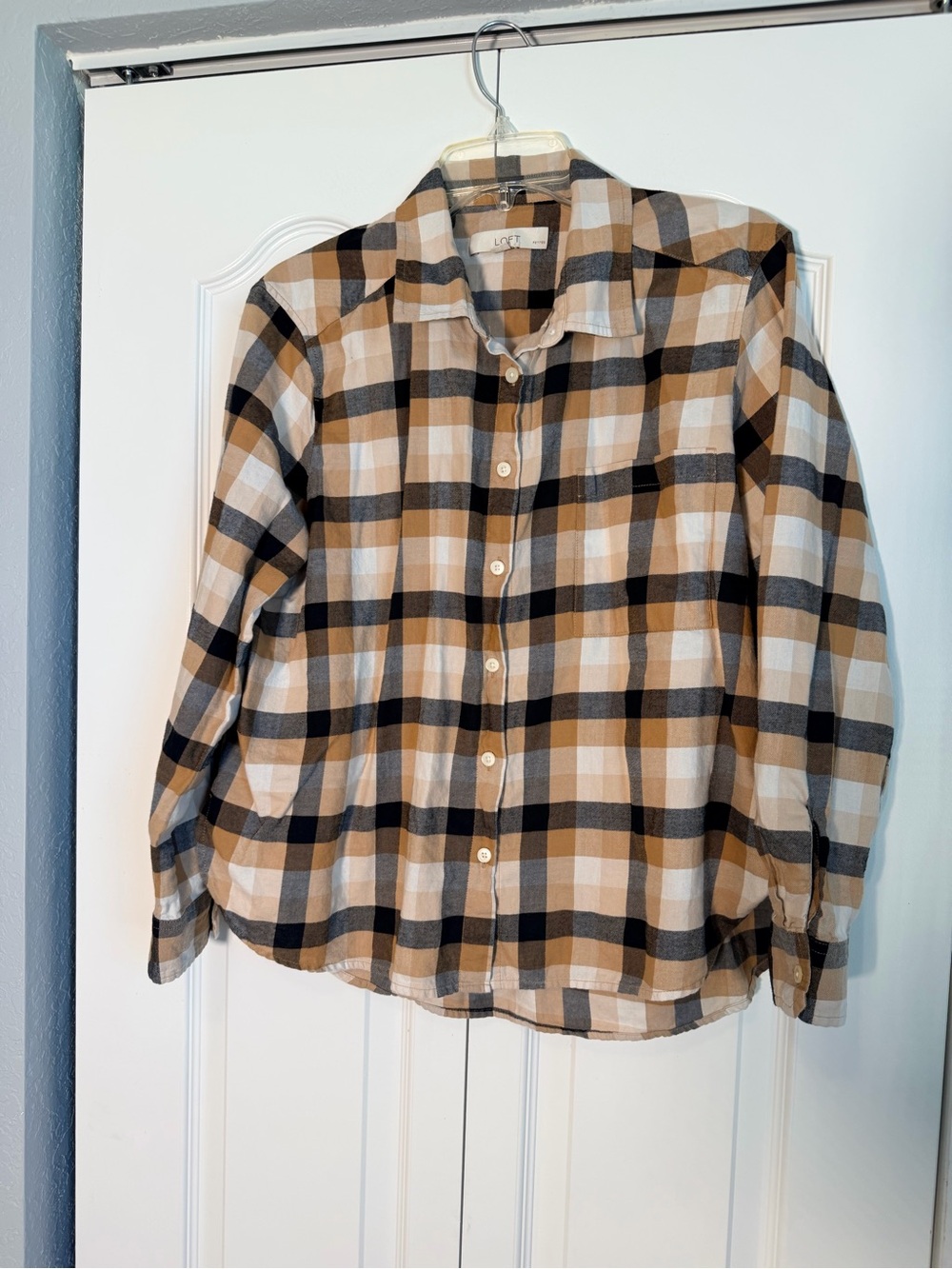 LOFT Plaid Button-Down Shirt in Tan, Black & Cream
